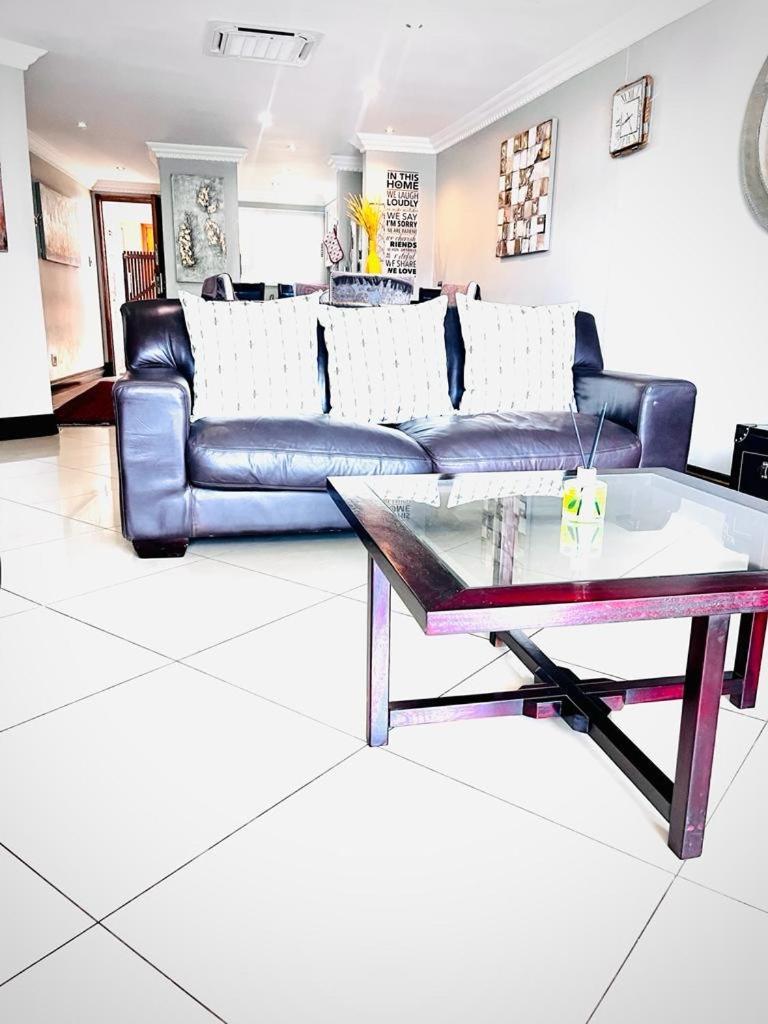 The Sails Penthouse With Private Rooftop Pool Durban Bagian luar foto